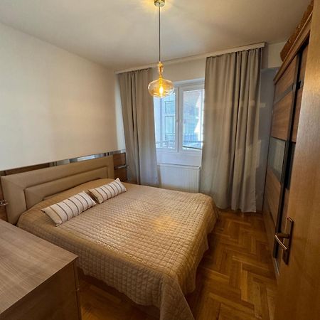 Big Spacious Apartment In Pej Center With Wi-Fi Печ Екстериор снимка